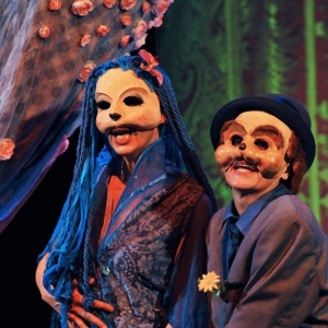 Création de masques de théâtre