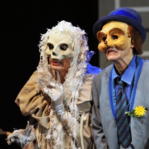 Création de masques de théâtre